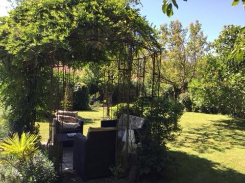 לינה וארוחת בוקר Villeneuve-de-Rivière Loft Atypique מראה חיצוני תמונה